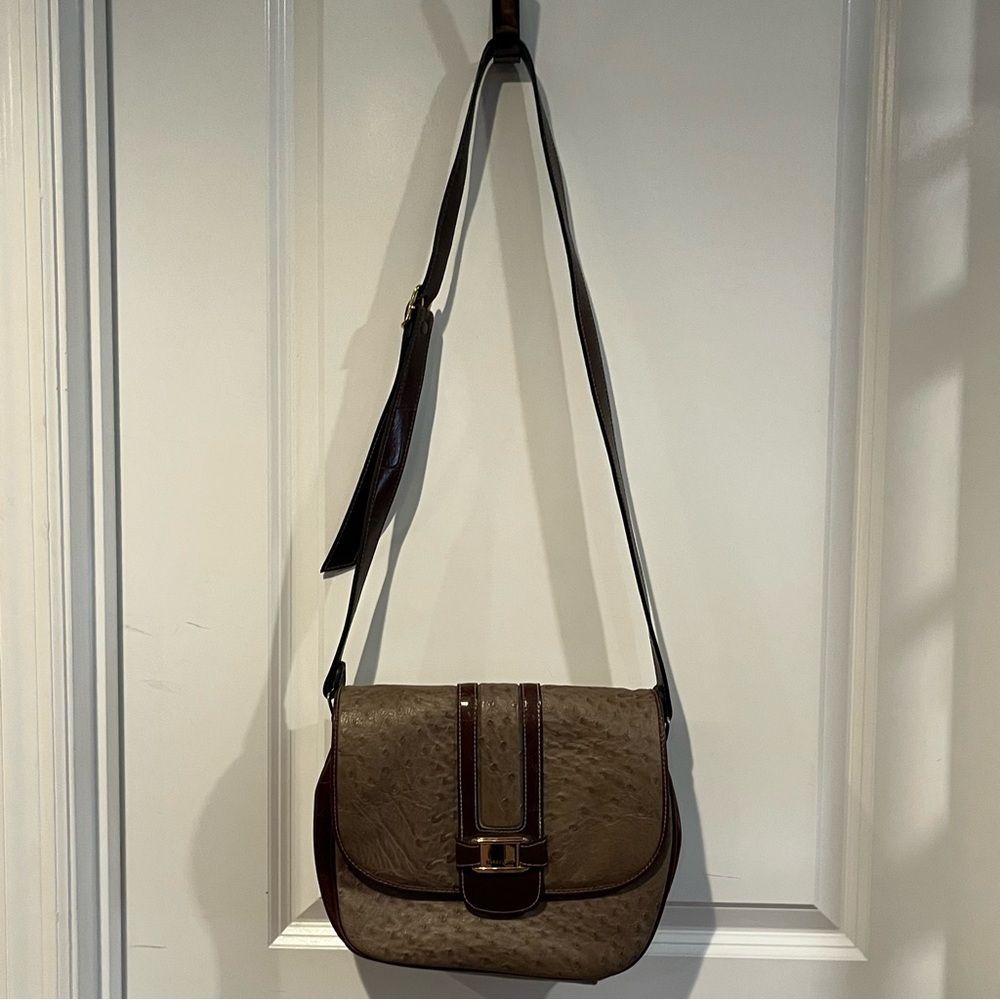 Carryland Ostrich-Embossed Shoulder Bag | Adjustable Strap | Multi-Compartment - Picture 7 of 15